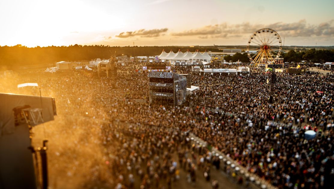 Das Infield Im Herzen des Deichbrand steigt die Party CNV Medien