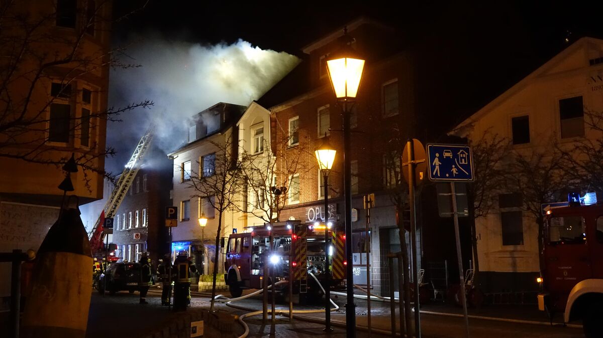 Cuxhaven: Ein Toter nach verheerendem Brand in der Schillerstraße | CNV