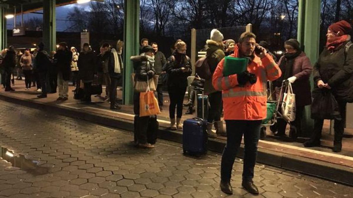 Bahnverkehr durch Streik gestört "Start" fährt wieder